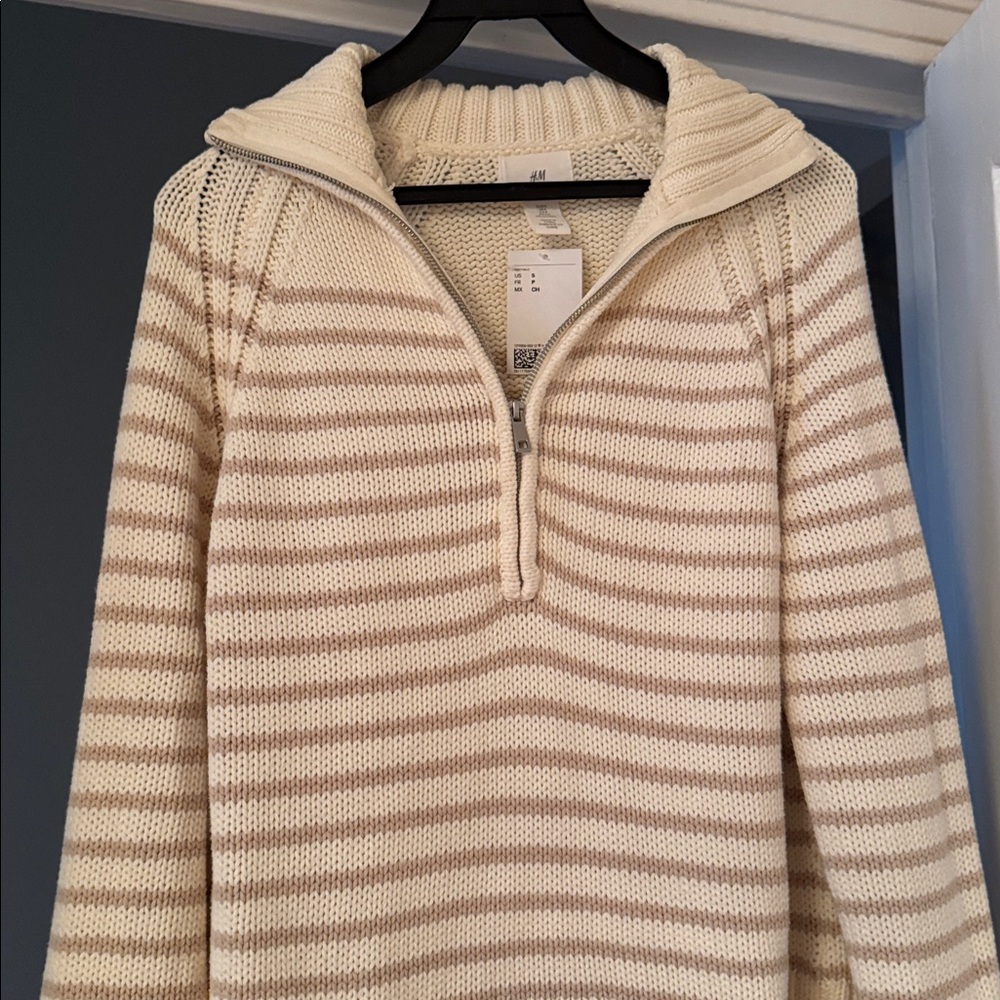 H&M - (New!) Cream and beige striped half-zip sweater - size S - Picture 7 of 13
